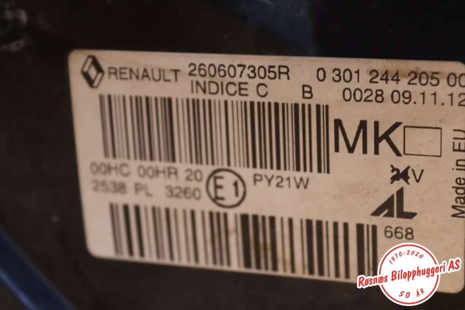 Frontlykt venstre halogen til Renault Megane 2009-2016 Type III  (RENAULT|260607305R||030124420500)