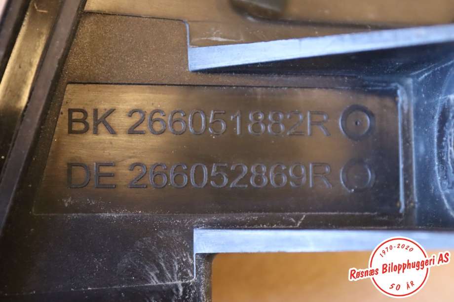 Tåkelykt høyre foran til Renault Megane 2009-2016 Type III  (RENAULT|BK266051882R|)