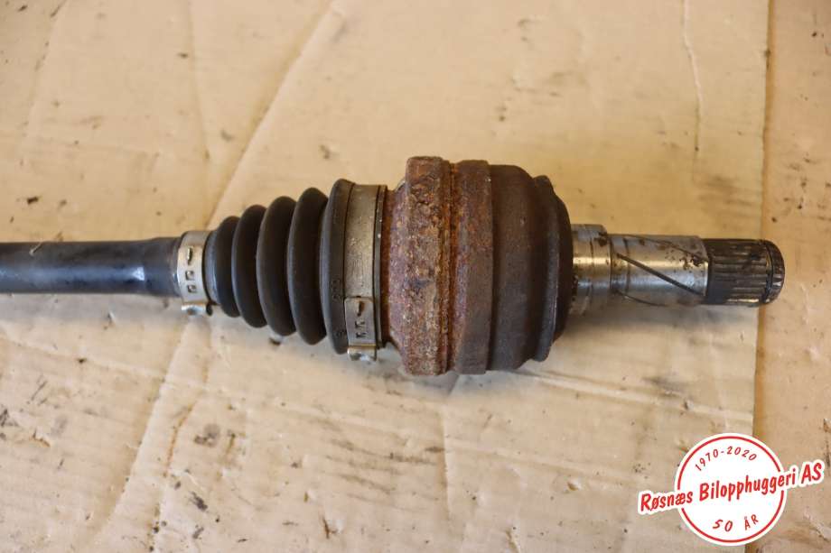 Drivaksel høyre bak til Volvo XC60 2008-2013 (Type I, Fase 1) (VOLVO|P30681132||6G9N48402BA)