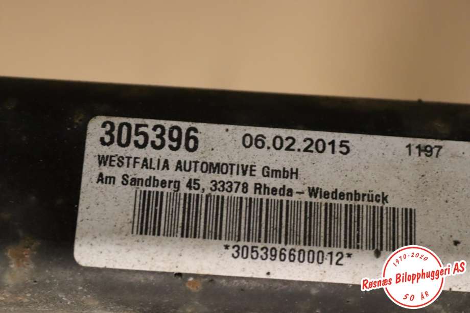 Hengerfeste til Audi A4, Allroad 2009-2016 (Type I) (B8) (B8) (AUDI|8T0 800 491 H||8T0 800 491 F)