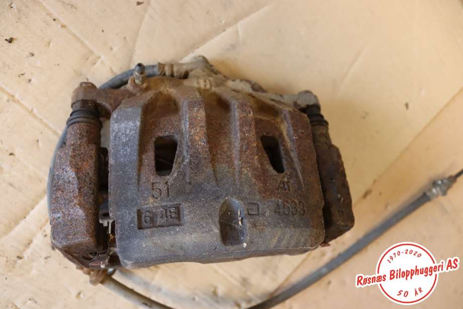 Bremsecaliper høyre foran til Toyota RAV4 2016-2019 (Type IV, Fase 2) (TOYOTA|4773048150|)