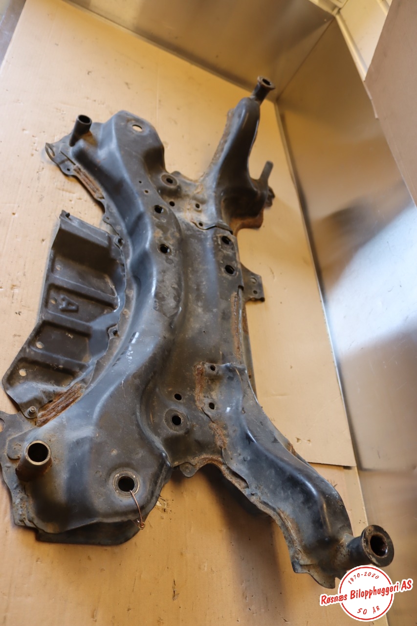 Travers foran hoved til Toyota RAV4 2016-2019 (Type IV, Fase 2)  (TOYOTA|5120112451|)