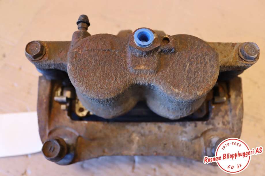 Bremsecaliper venstre foran til Toyota RAV4 2016-2019 (Type IV, Fase 2)  (TOYOTA|4775048110|)