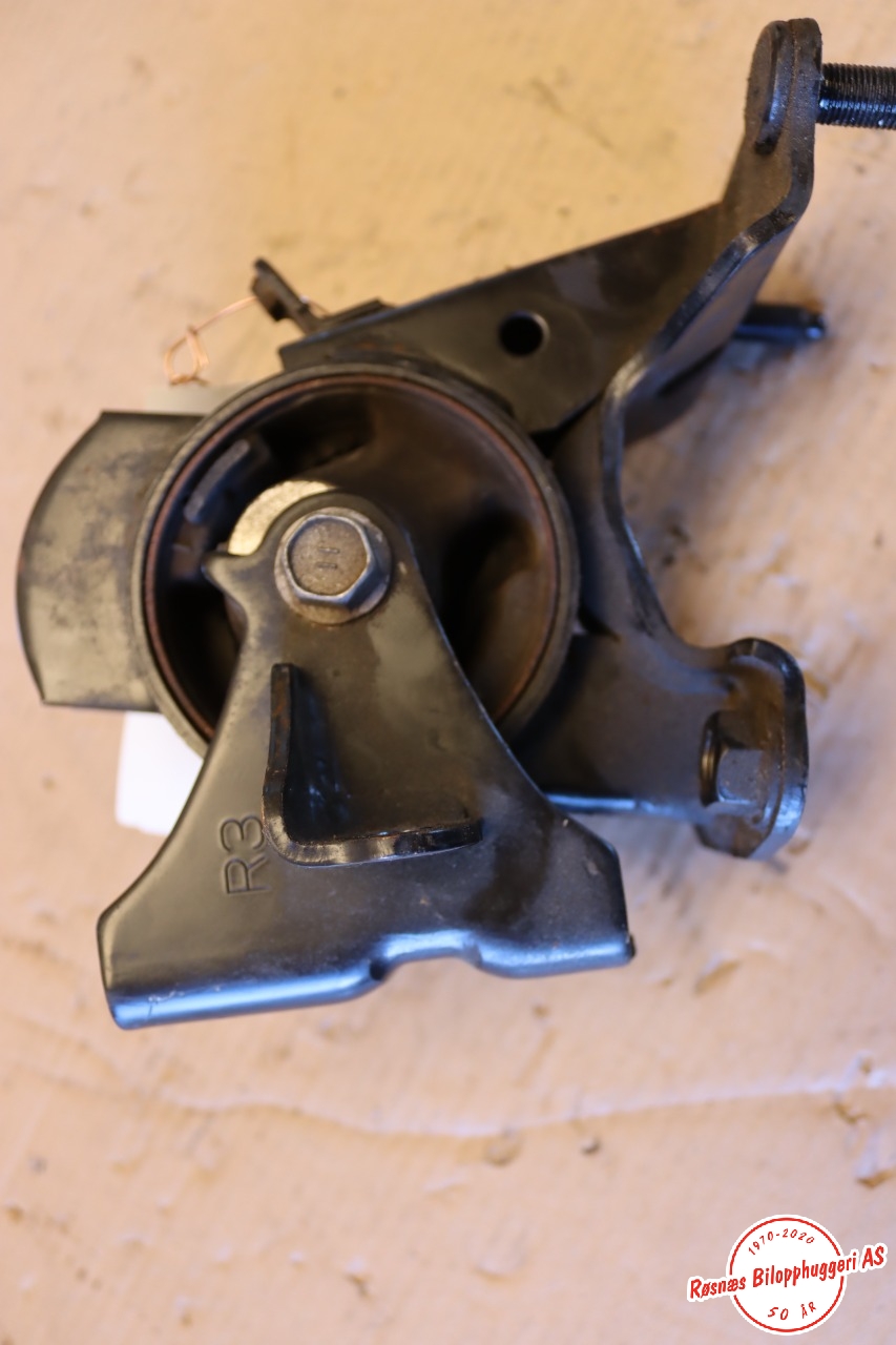 Motorfeste til Toyota RAV4 2016-2019 (Type IV, Fase 2)  (TOYOTA|1237136190|)