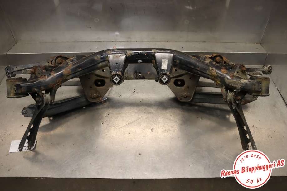 Travers bak til BMW X3 2010-2017 (F25) (F25) (BMW|33 31 6 857 983|)