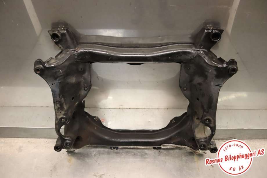 Travers foran hoved til Mercedes GLK 2008-2015 (X204) (X204) (MERCEDES|A 204 628 04 57|)