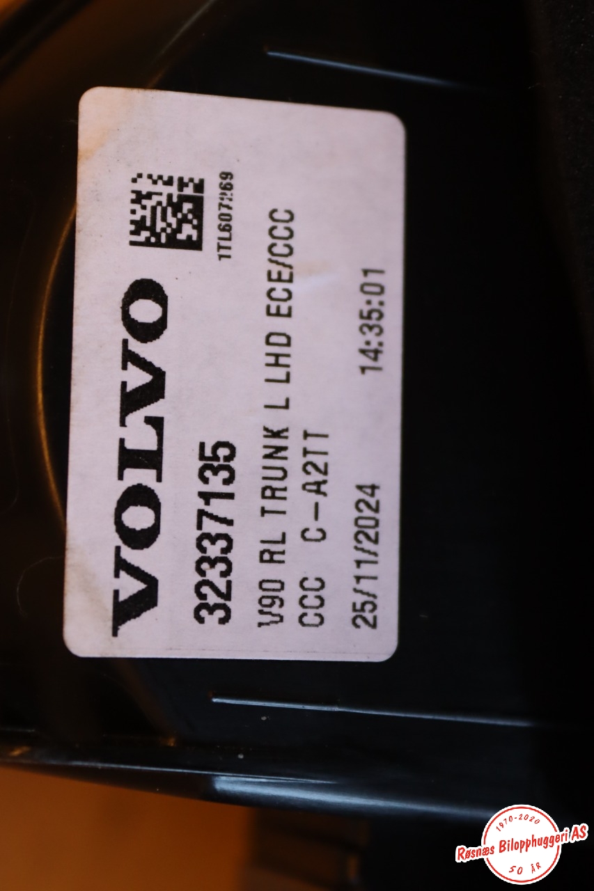 Baklykt venstre indre til Volvo V90 / V90 CC / S90 2016-->> (VOLVO|32337135|)