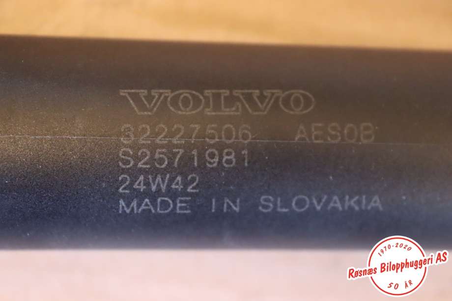 Baklukedemper til Volvo V90 / V90 CC / S90 2016-->> (VOLVO|32227506|)