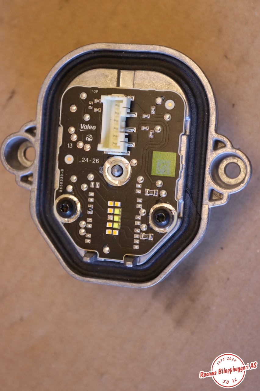 Styreenhet xenon/ballast til Volvo V90 / V90 CC / S90 2016-->> (VOLVO|MDE916693|)