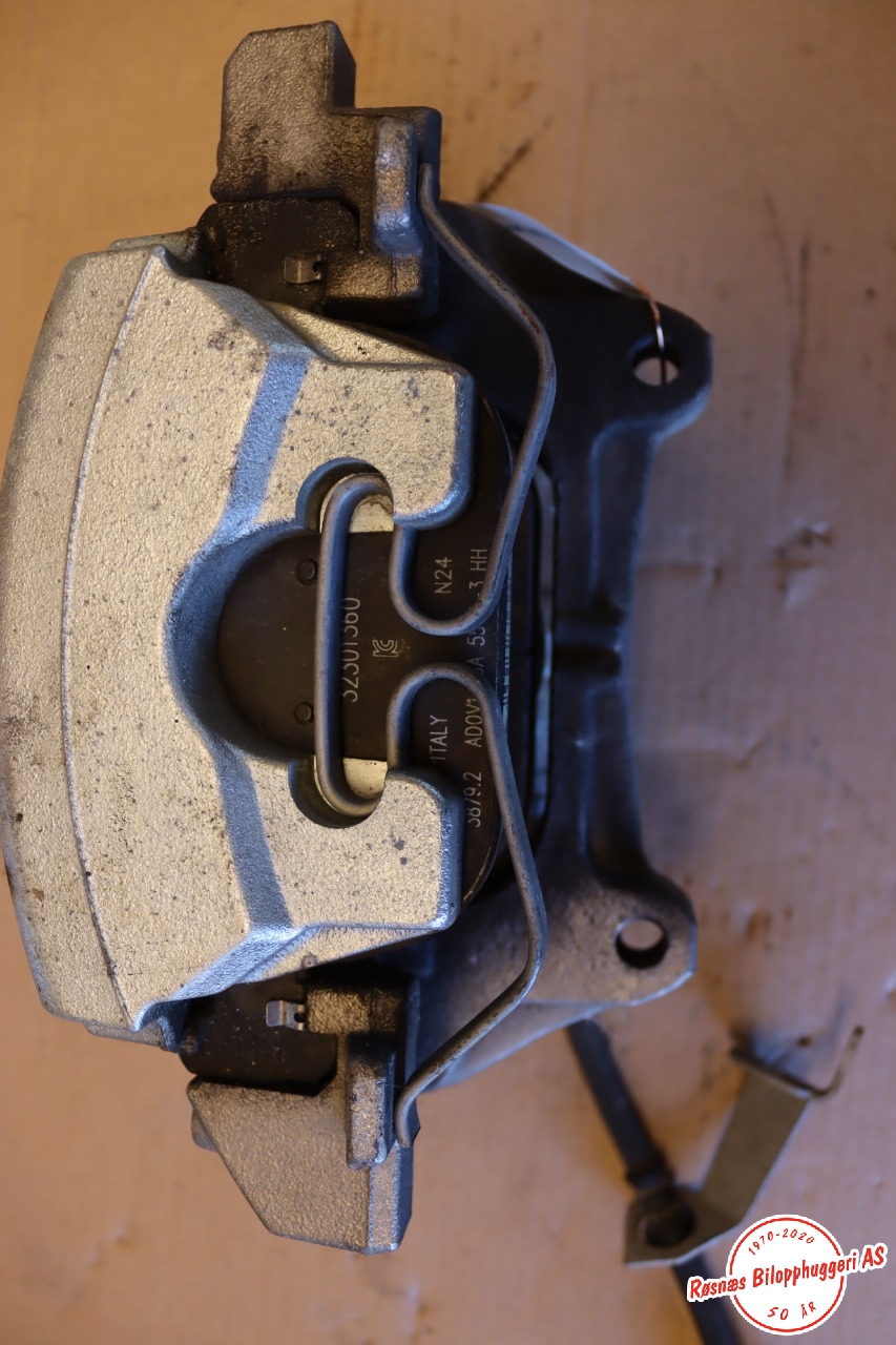 Bremsecaliper høyre foran til Volvo V90 / V90 CC / S90 2016-->> (VOLVO|36003280|)