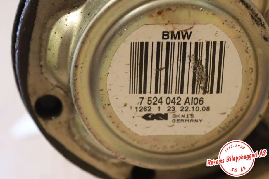 Drivaksel høyre bak til BMW X3 2007-2010 (Fase 2) (E83) (E83) (BMW|33 20 7 524 042|)