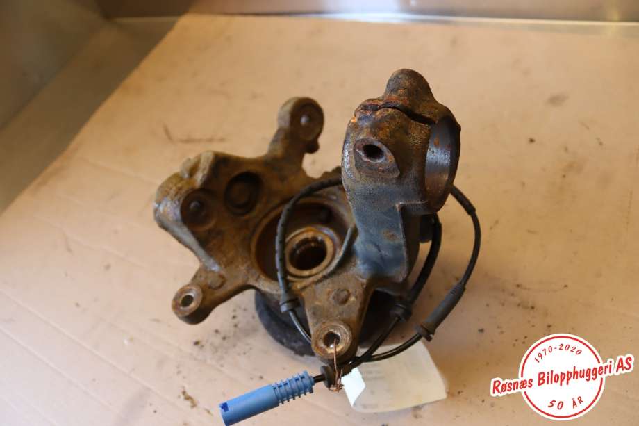 Hjulspindel høyre foran til BMW X3 2007-2010 (Fase 2) (E83) (E83) (BMW|31213450558|)