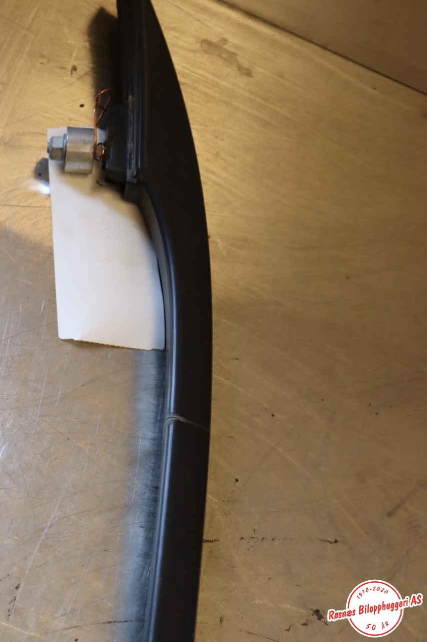 Takrails til BMW X3 2007-2010 (Fase 2) (E83) (E83) (BMW|51 13 7 052 537|)