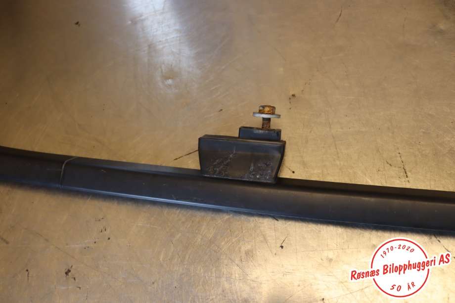 Takrails til BMW X3 2007-2010 (Fase 2) (E83) (E83) (BMW|51 13 7 052 538|)