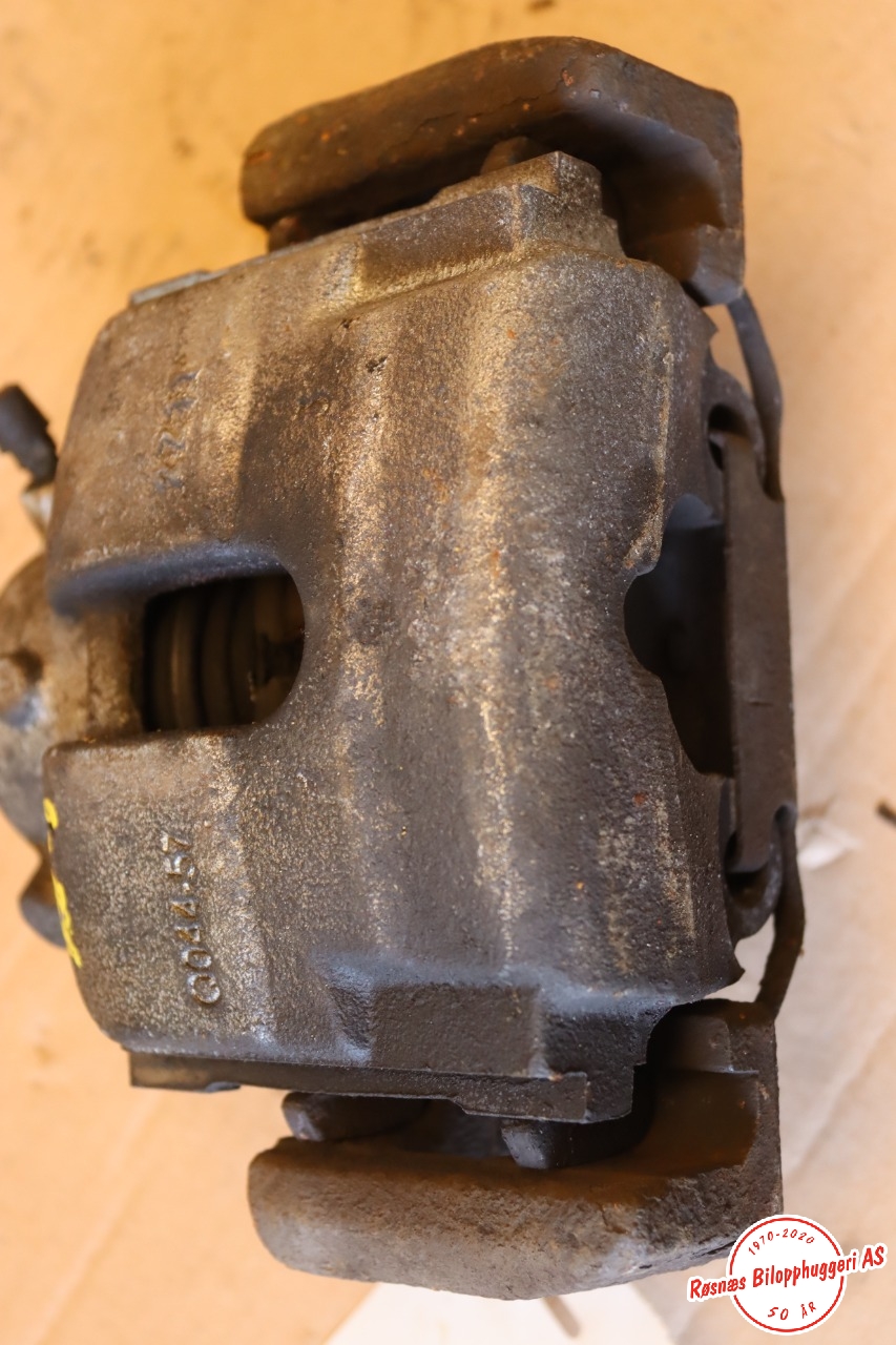 Bremsecaliper høyre foran til BMW X3 2007-2010 (Fase 2) (E83) (E83) (BMW|34 11 6 765 882|)