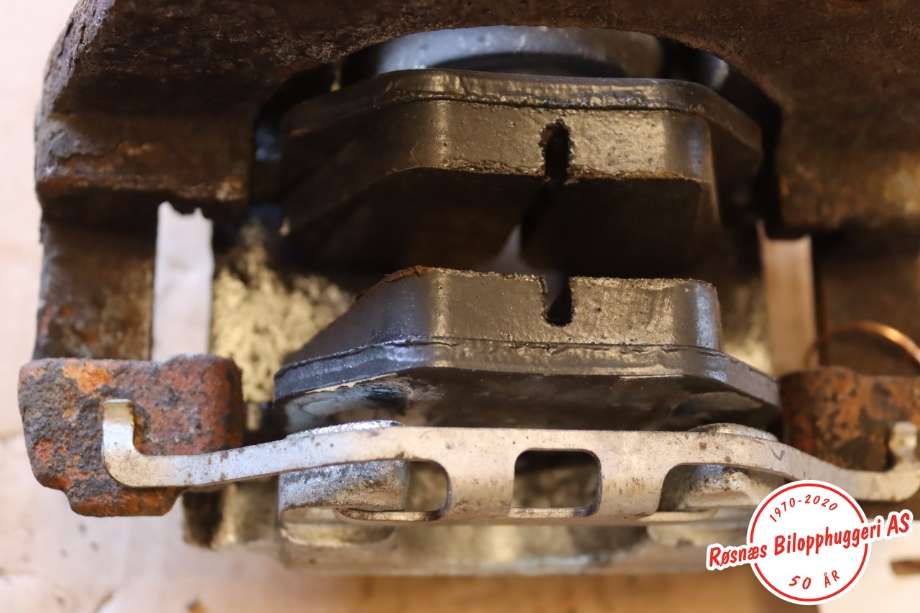 Bremsecaliper venstre bak til BMW X3 2007-2010 (Fase 2) (E83) (E83) (BMW|34 21 6 765 883|)