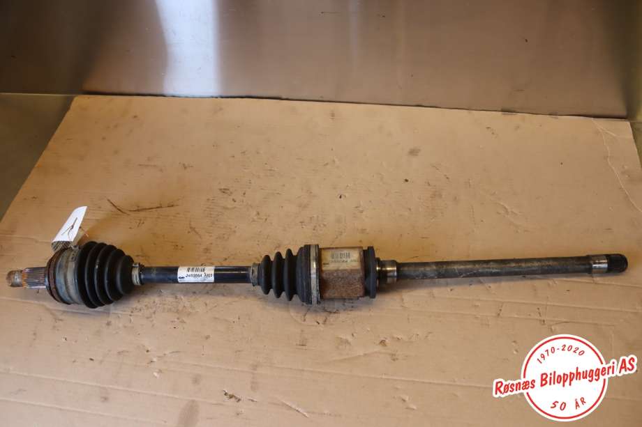 Drivaksel høyre foran til BMW X3 2007-2010 (Fase 2) (E83) (E83) (BMW|3450564|31603450566|31 60 3 450 566)