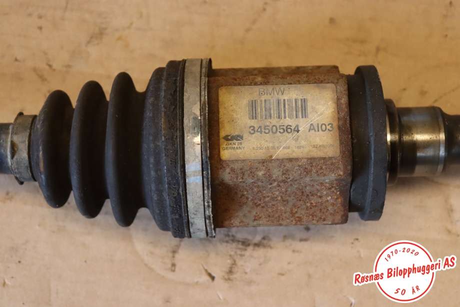 Drivaksel høyre foran til BMW X3 2007-2010 (Fase 2) (E83) (E83) (BMW|3450564|31603450566|31 60 3 450 566)