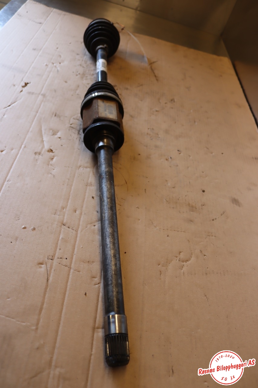 Drivaksel høyre foran til BMW X3 2007-2010 (Fase 2) (E83) (E83) (BMW|3450564|31603450566|31 60 3 450 566)