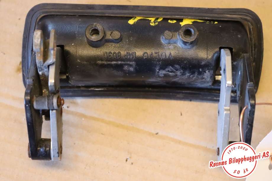Dørhåndtak utv høyre til Volvo 240 1981-1987  (VOLVO|1202431|)
