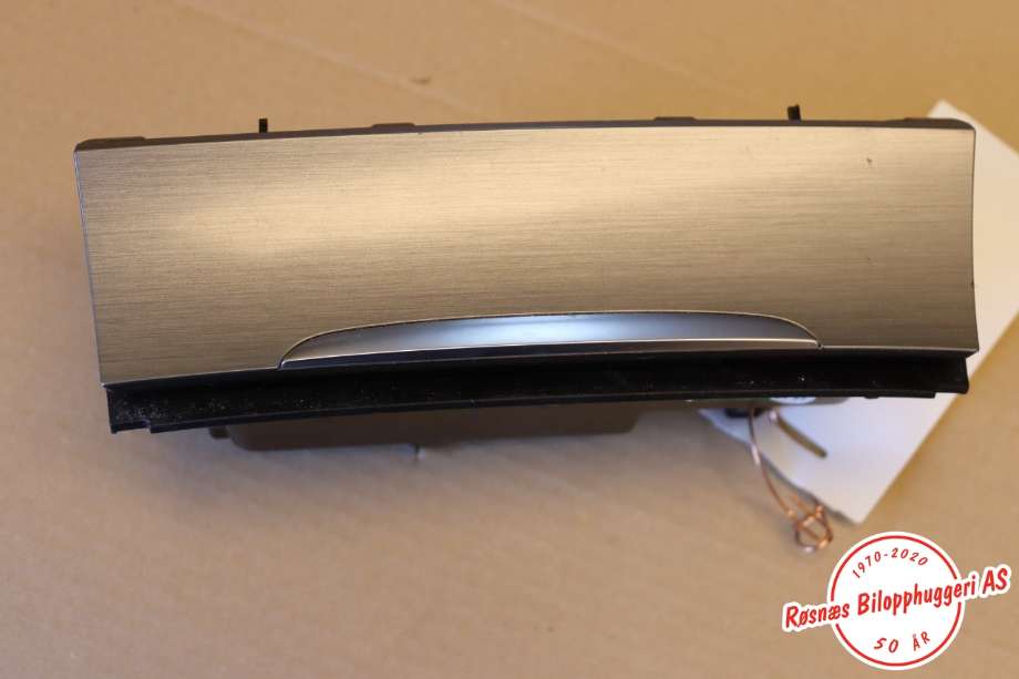Dashbord askebeger til VW Passat 2011-2015 (B7) (B7) (VOLKSWAGEN|3C0863284K|)