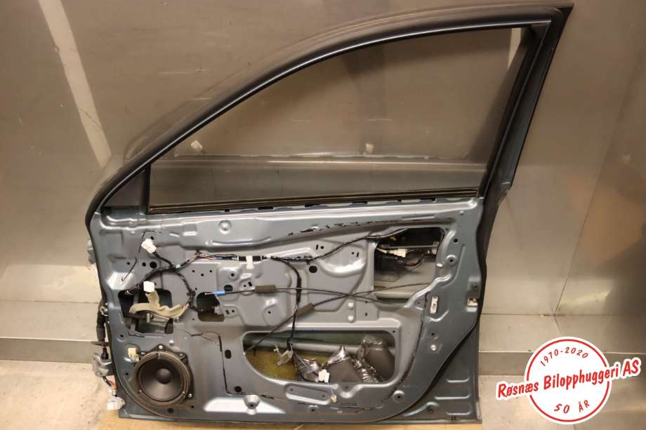 Dør høyre foran til Subaru Outback 2009-2014 (Type IV) (SUBARU|60009AJ0209P|)