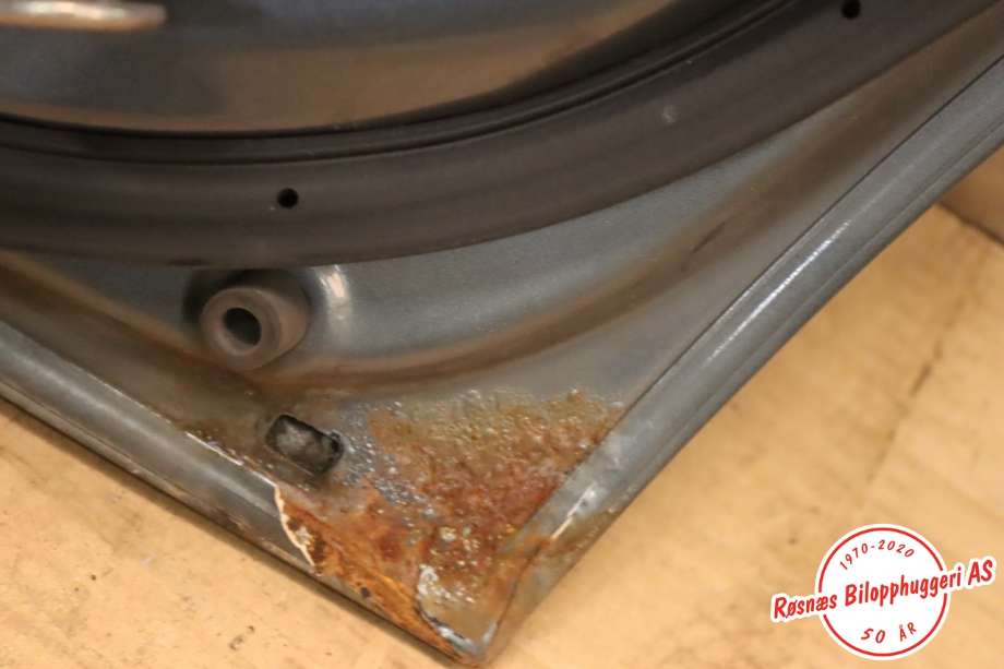 Dør høyre bak til Subaru Outback 2009-2014 (Type IV) (SUBARU|60409AJ1009P|)