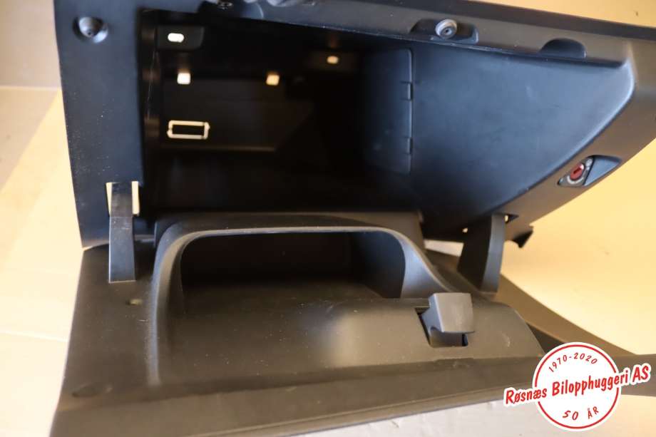 Hanskerom til Peugeot 2008 2013-2019 (Type I)  (PEUGEOT|98 007 408 ZD|)