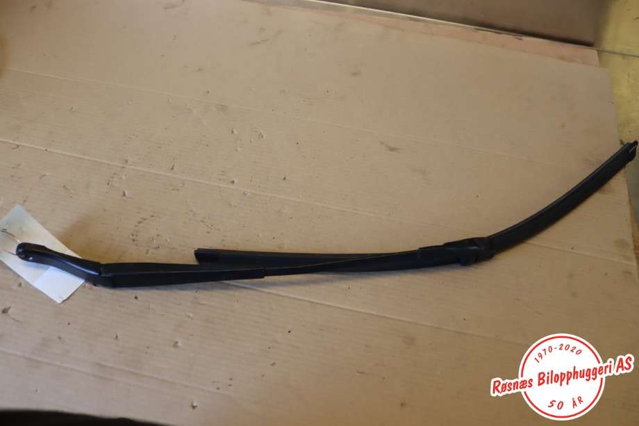 Viskerarmer frontrute til Mercedes S-Klasse 2005-2013 (W221) (W221) (MERCEDES|A 221 820 01 44|)