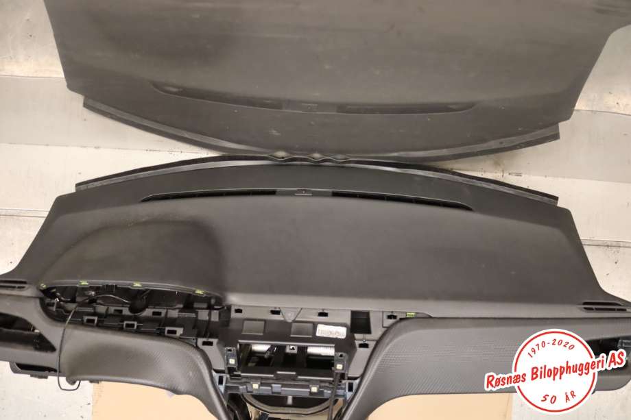 Dashbord til Peugeot 2008 2013-2019 (Type I) (PEUGEOT|16 100 355 ZD|)