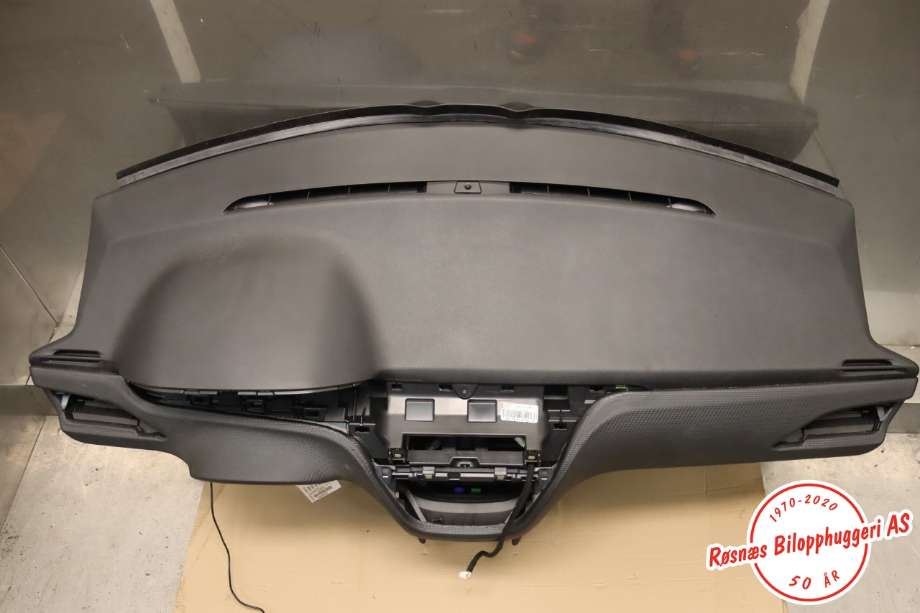 Dashbord til Peugeot 2008 2013-2019 (Type I) (PEUGEOT|16 100 355 ZD|)