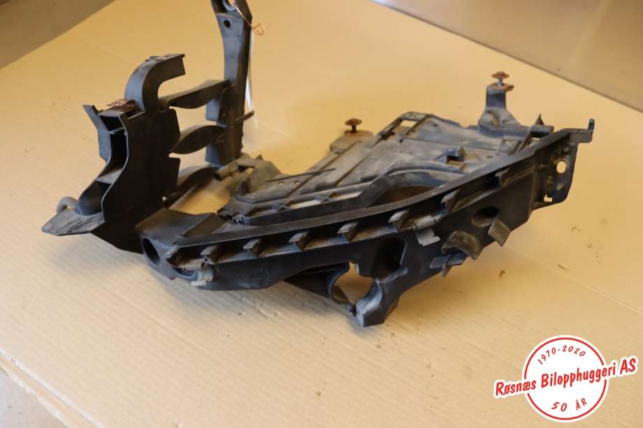 Frontlyktering venstre til Audi A4 2007-2014 (Type IV) (B8) (B8) (AUDI|8K0805607A|)