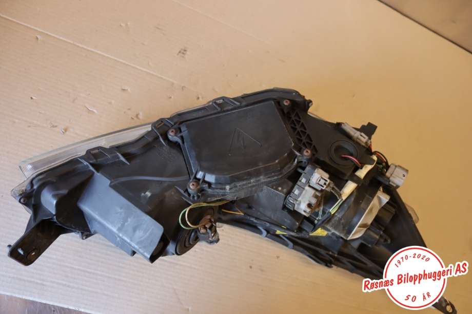 Frontlykt venstre halogen til Subaru Outback 2009-2014 (Type IV)  (84001AJ110|)
