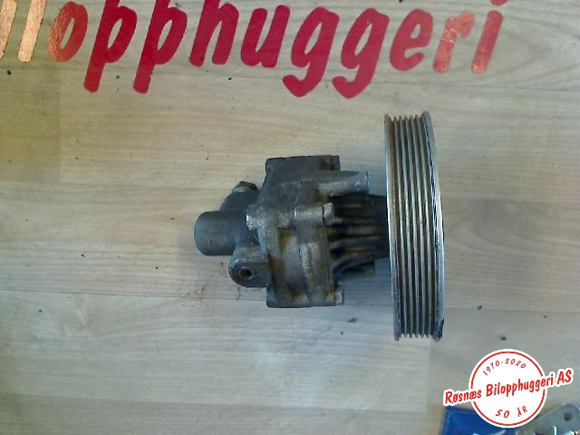 Servo pumpe mekanisk til Audi A8 1995-2002 (Type I)  (4D0145155H|)