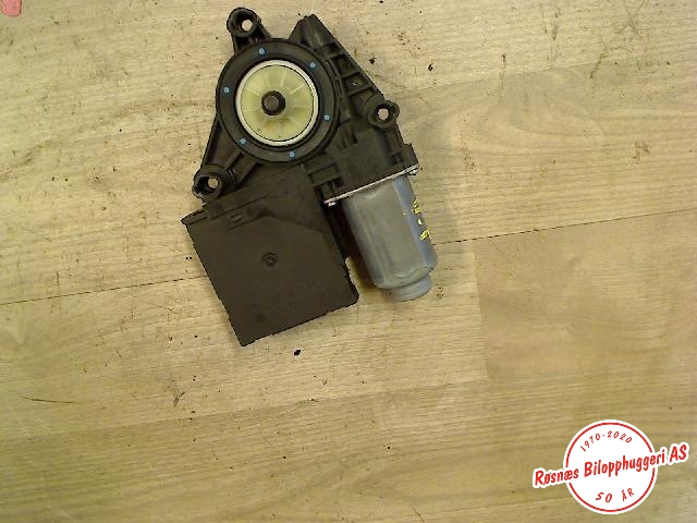Ruteheis venstre til VW Caddy 2010-2015 (Type III, Fase 2)  (VOLKSWAGEN MAXI|5K0959793|)