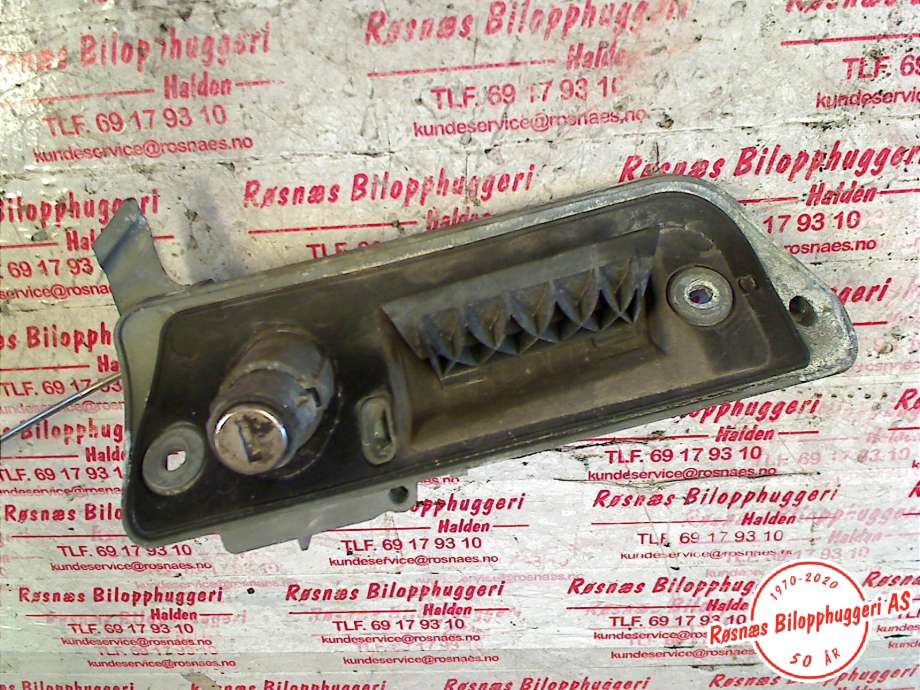 Bakluke/bakdør håndtak til VW Caddy 2010-2015 (Type III, Fase 2)  (VOLKSWAGEN|)