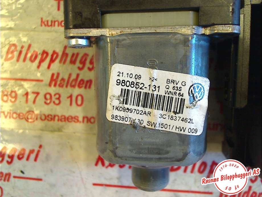 Ruteheis høyre til VW Passat 2005-2010 (B6) (B6) (VOLKSWAGEN|1K0959702AR|1K0959792N|980852131)