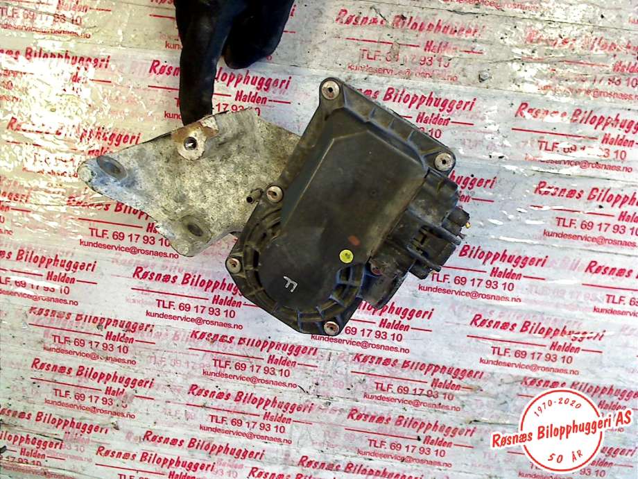 Spjeldhus til Toyota Auris 2010-2012 (Type I, Fase 2)  (TOYOTA|261000N030|148005M18|)