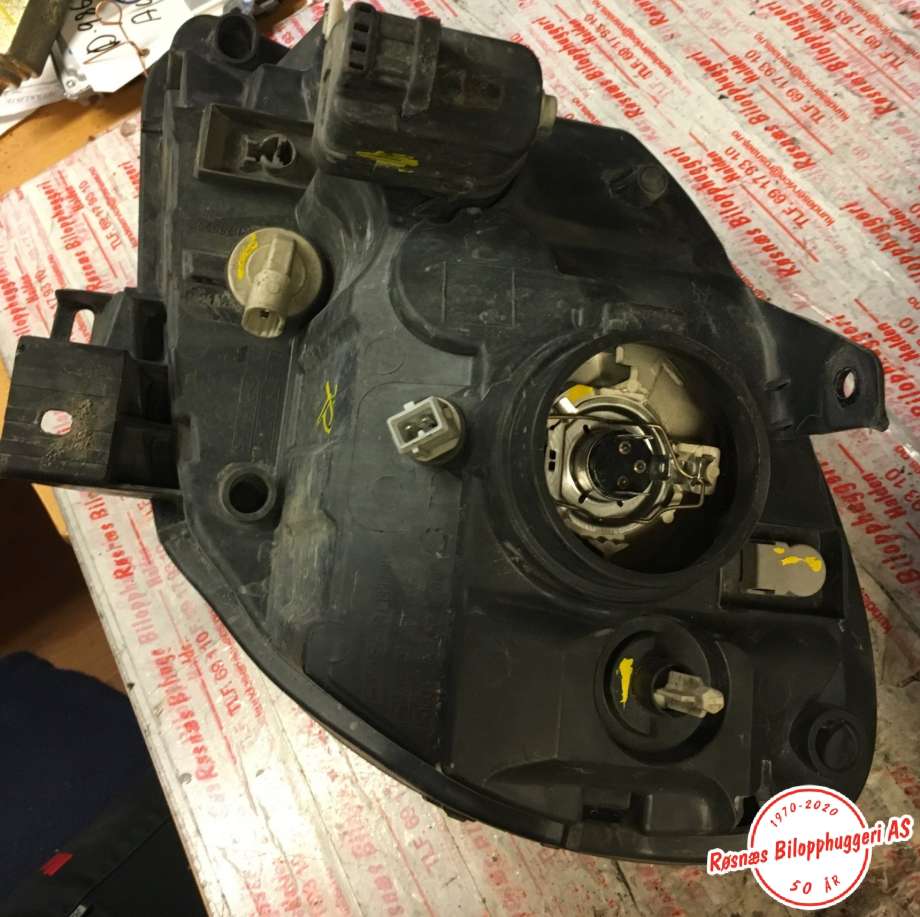 Frontlykt høyre halogen til Renault Kangoo 2003-2007 (Type I, Fase 2) (RENAULT|)