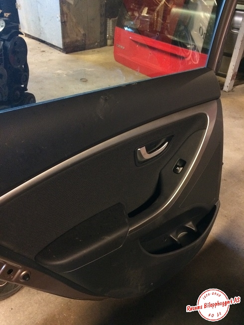 Ruteheis venstre til Hyundai i30 2007-2012 (Type I)  (HYUNDAI|83450A 6010|)