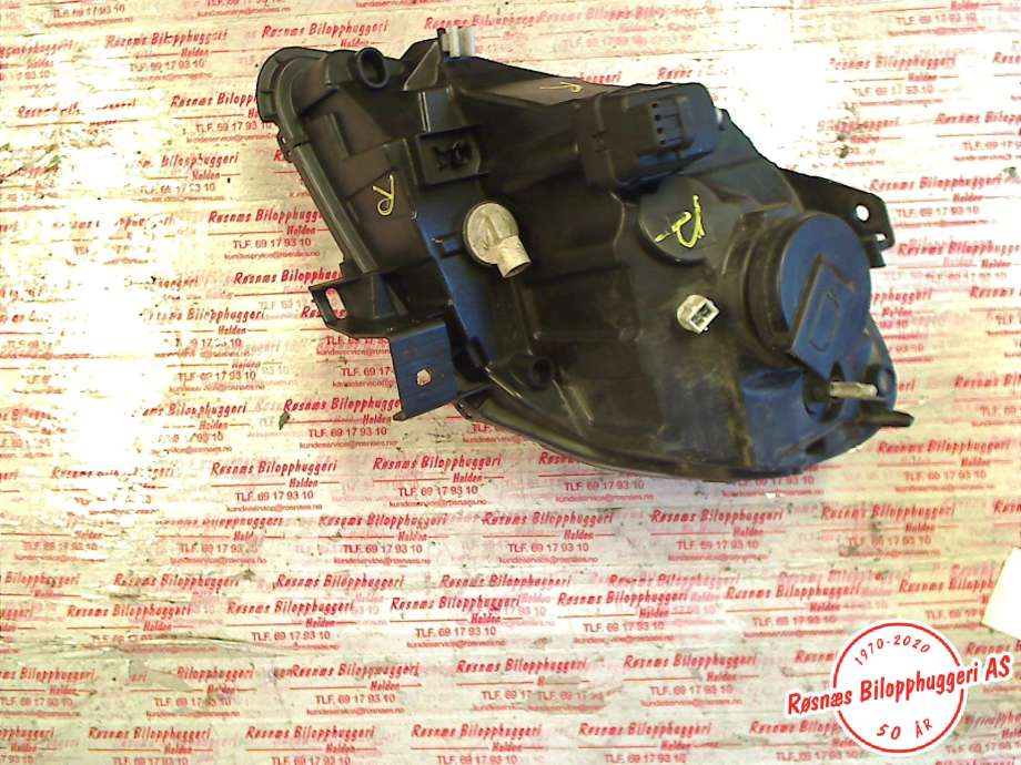 Frontlykt høyre halogen til Renault Kangoo 2003-2007 (Type I, Fase 2)  (RENAULT|8200150617|)