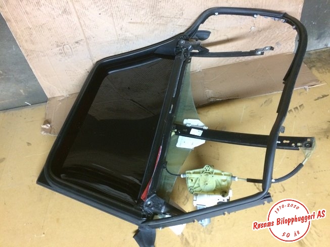 Ruteheis høyre til Audi A6 2005-2008 (Type III, Fase 1) (C6) (C6) (AUDI|4F0959802C|1101997000201|)