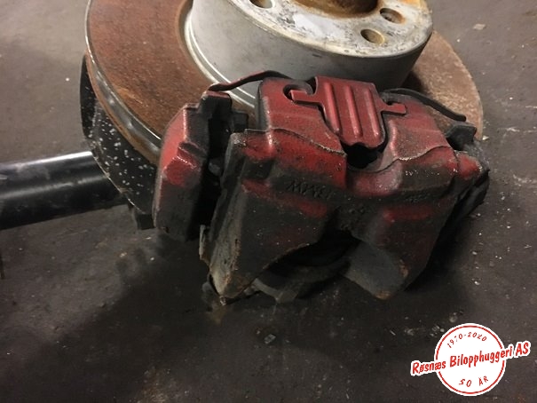 Bremsecaliper høyre foran til BMW 3-Serie, 2005-2011 (E90/E91/E92/E93) (E90/E91/E92/E93) (BMW|)