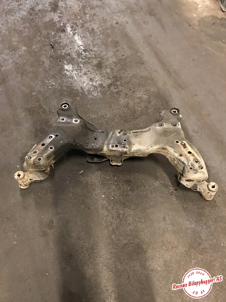 Travers foran hoved til Nissan Primera 2002-2007 (P12) (P12) (NISSAN|)