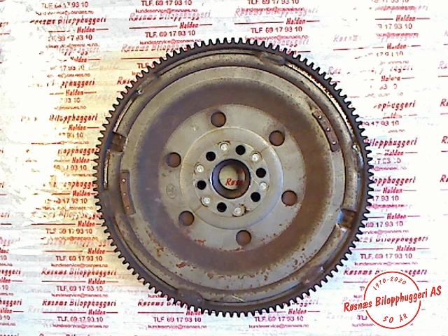 Svinghjul manuell til VW Passat 1997-2000 (B5,3B) (B5,3B) (VOLKSWAGEN|028105266A|)