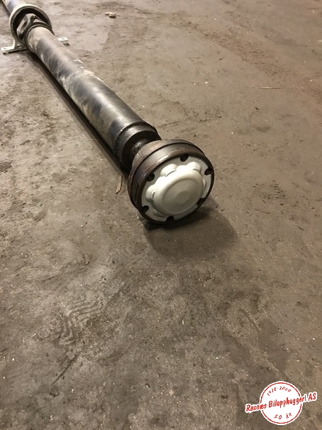 Mellomaksel til BMW 5-Serie 2003-2010 (E60/E61) (E60/E61) (7522030AI06|)