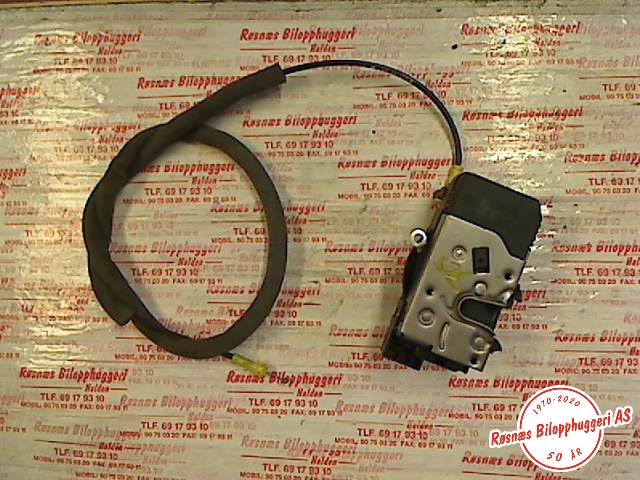 Baklukelås til Opel Vivaro A 2001-2006 (OPEL|8200100623|)