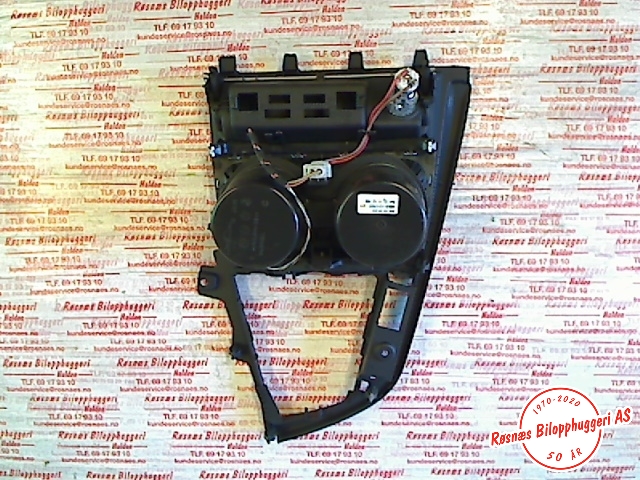 Dashbord koppholder til BMW 3-Serie 2012-2018 (F30/F31/F34) (F30/F31/F34) (105048744|)
