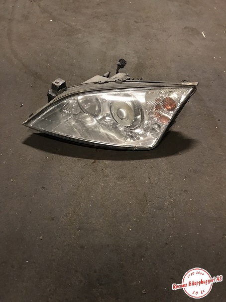 Frontlykt venstre xenon til Ford Mondeo 2001-2007 (Type III) (FORD|1S7113006CL|)