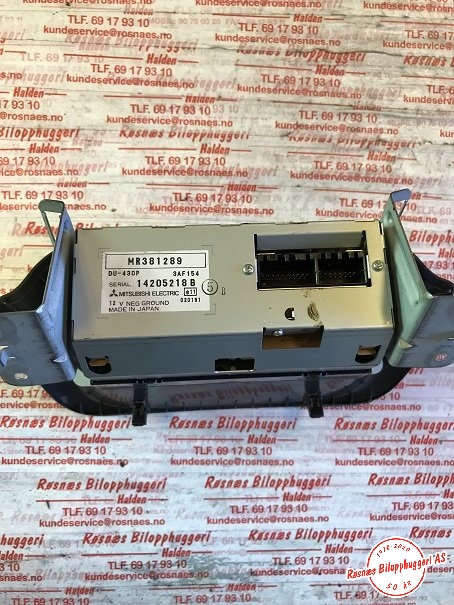 Instrument klokke til Mitsubishi Space Star 1999-2005 (Type I) (MITSUBISHI|MR381289|14205218B|)